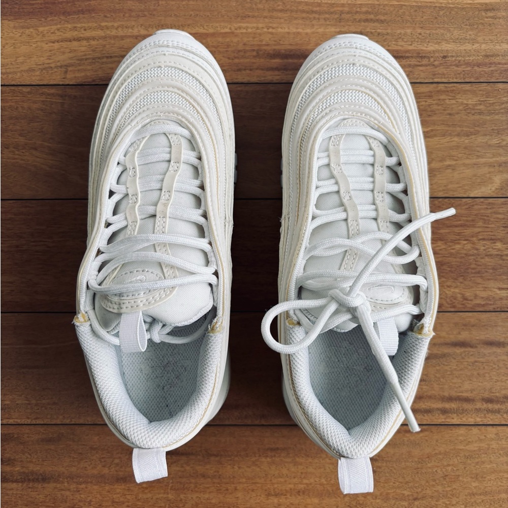 🔥Nike Air Max 97 White Athletic Sneakers Women’s Size 5 , Excellent condition
